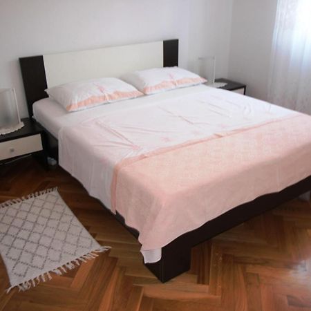 Maria Mare Apartment โรวีน ภายนอก รูปภาพ