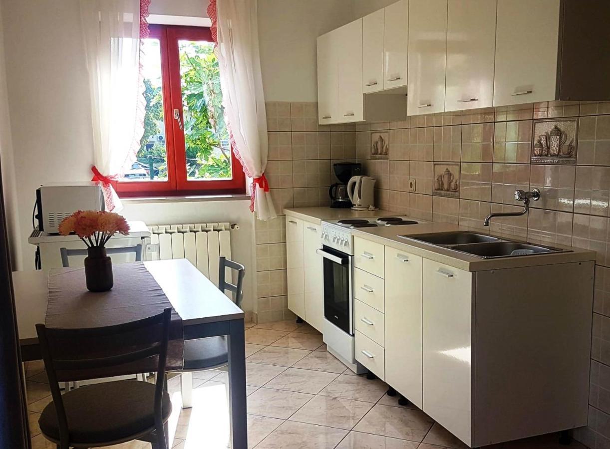 Maria Mare Apartment โรวีน ภายนอก รูปภาพ
