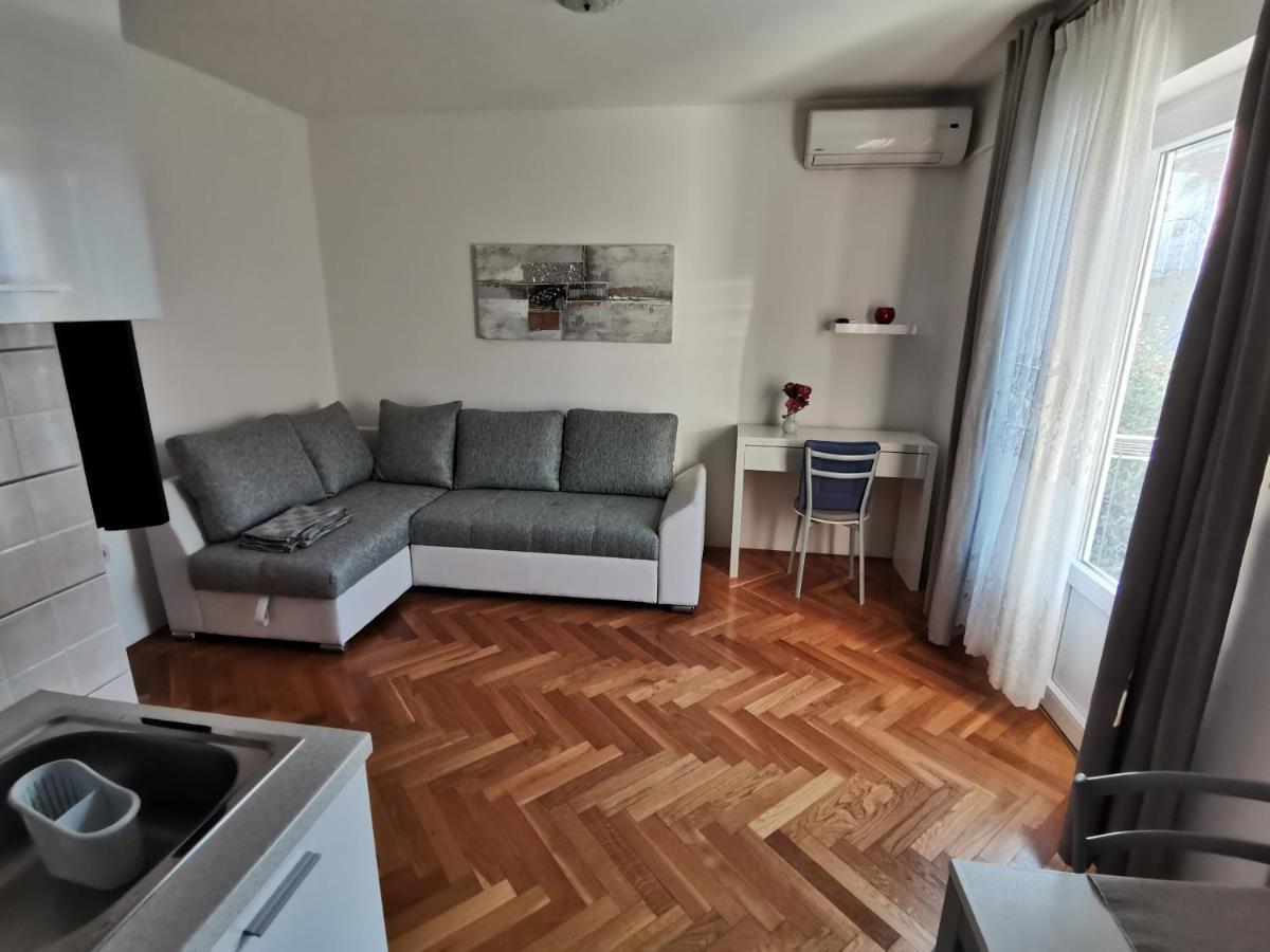 Maria Mare Apartment โรวีน ภายนอก รูปภาพ