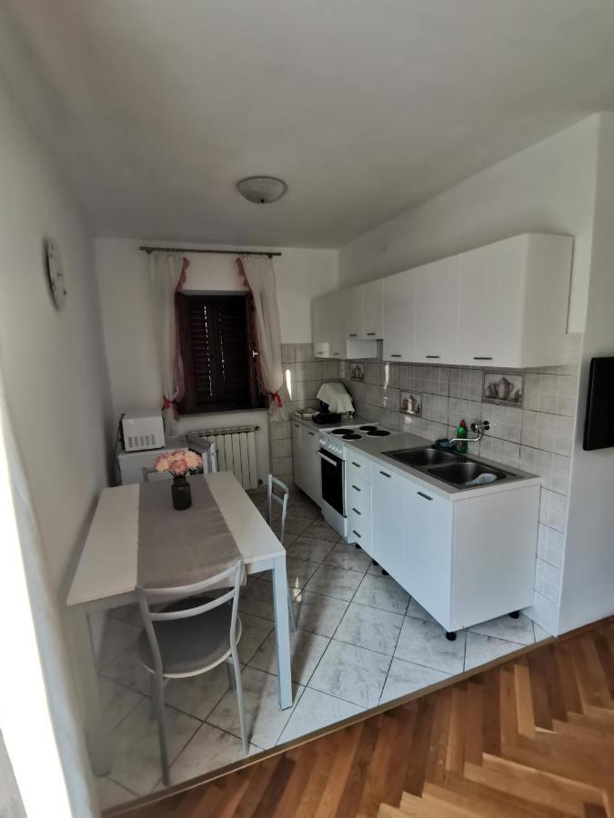 Maria Mare Apartment โรวีน ภายนอก รูปภาพ