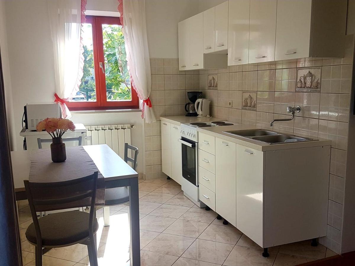 Maria Mare Apartment โรวีน ภายนอก รูปภาพ