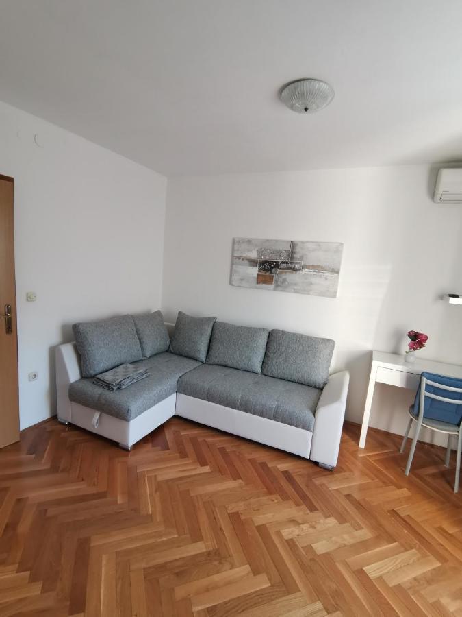 Maria Mare Apartment โรวีน ภายนอก รูปภาพ