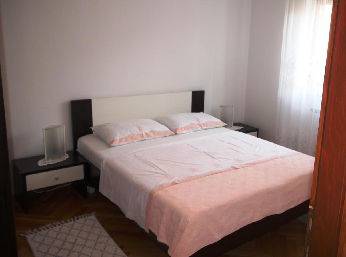 Maria Mare Apartment โรวีน ภายนอก รูปภาพ