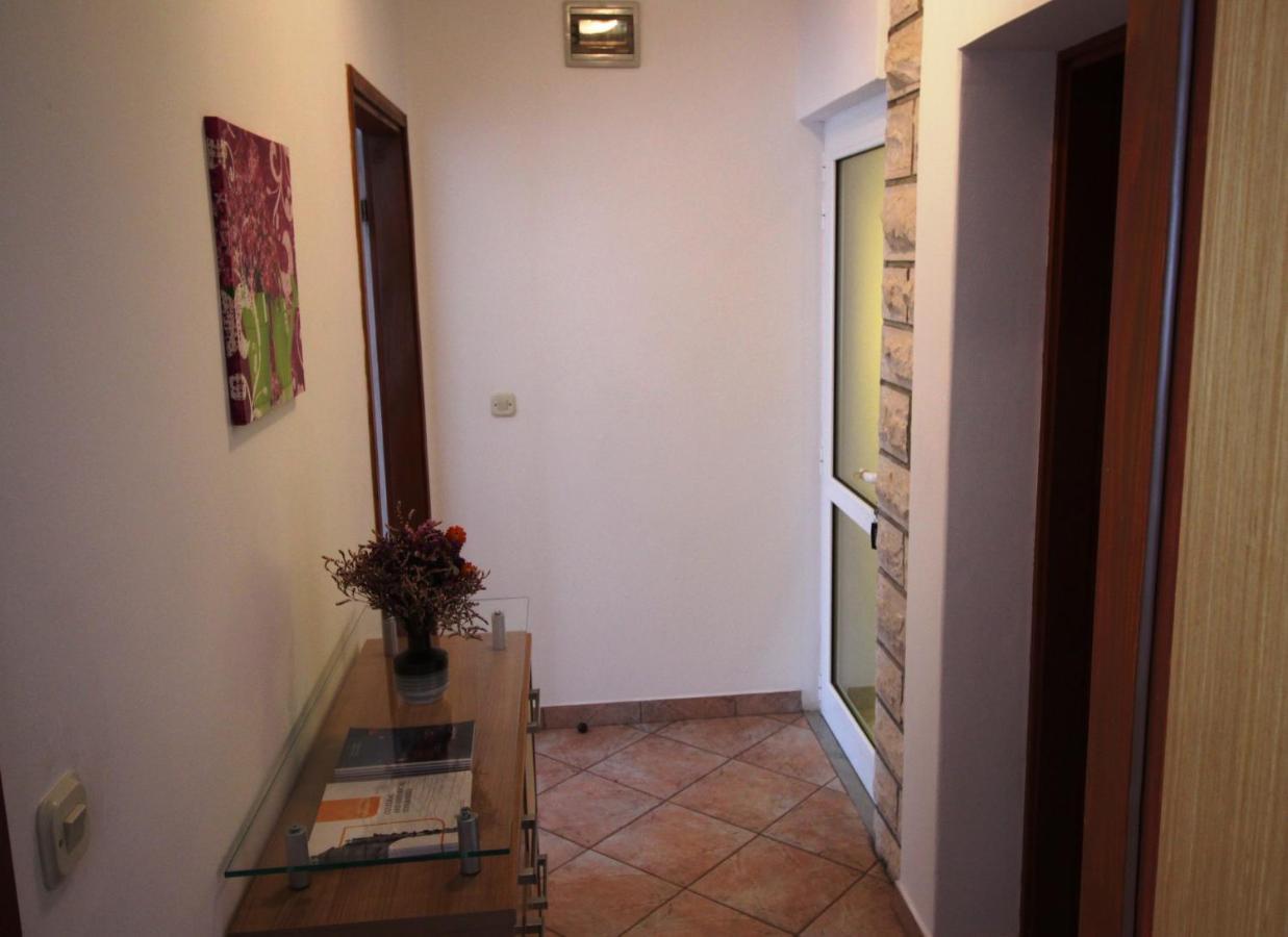 Maria Mare Apartment โรวีน ภายนอก รูปภาพ