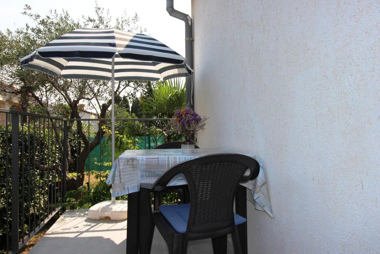 Maria Mare Apartment โรวีน ภายนอก รูปภาพ
